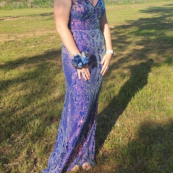 Prom dress Size 7 - Picture 3 of 3